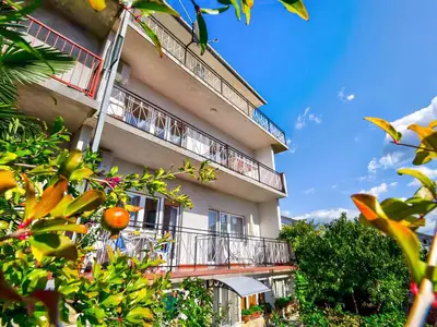 Ferienwohnung für 4 Personen (65 m²) in Crikvenica 1/10