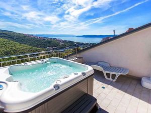 23777065-Ferienwohnung-6-Crikvenica-300x225-5