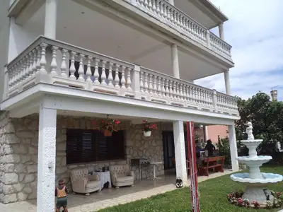 Ferienwohnung für 4 Personen (50 m²) in Crikvenica 1/10