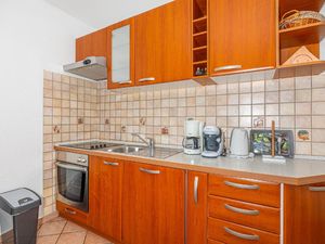 23973654-Ferienwohnung-5-Crikvenica-300x225-5