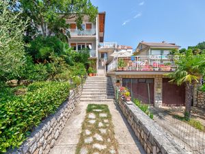 11328850-Ferienwohnung-4-Crikvenica-300x225-2