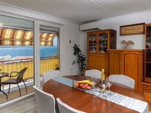 23273959-Ferienwohnung-4-Crikvenica-300x225-5