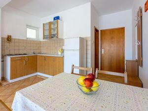 23584265-Ferienwohnung-3-Crikvenica-300x225-2