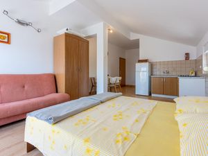 23584264-Ferienwohnung-3-Crikvenica-300x225-3