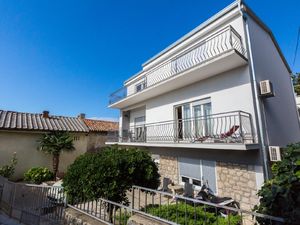 7949818-Ferienwohnung-4-Crikvenica-300x225-2