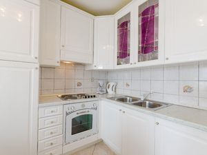 23337378-Ferienwohnung-4-Crikvenica-300x225-3