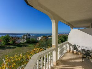 18026043-Ferienwohnung-3-Crikvenica-300x225-5