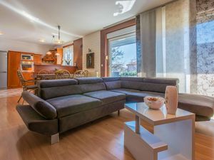 23941371-Ferienwohnung-6-Crikvenica-300x225-4