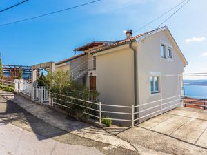 23941631-Ferienwohnung-5-Crikvenica-300x225-3