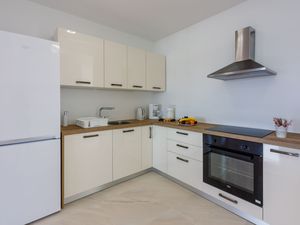 23941785-Ferienwohnung-8-Crikvenica-300x225-3