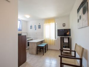 23943740-Ferienwohnung-2-Crikvenica-300x225-5