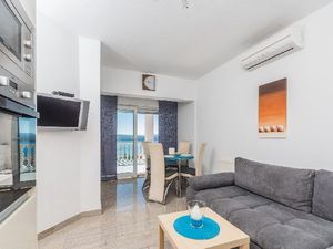 19285274-Ferienwohnung-0-Crikvenica-300x225-5