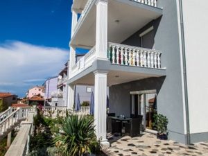 19285273-Ferienwohnung-0-Crikvenica-300x225-2