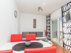 19285271-Ferienwohnung-0-Crikvenica-300x225-5