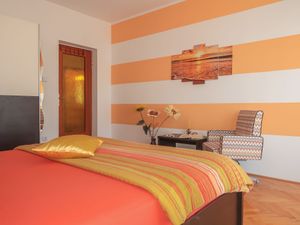 23848094-Ferienwohnung-6-Crikvenica-300x225-5