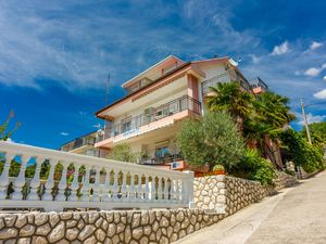 23941307-Ferienwohnung-3-Crikvenica-300x225-3