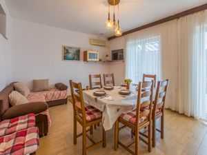 23941318-Ferienwohnung-9-Crikvenica-300x225-4