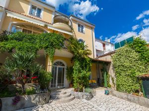 23941353-Ferienwohnung-5-Crikvenica-300x225-1