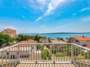 23941360-Ferienwohnung-6-Crikvenica-300x225-5