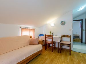 23942712-Ferienwohnung-3-Crikvenica-300x225-4