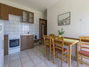 23941308-Ferienwohnung-4-Crikvenica-300x225-2