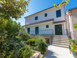 23941342-Ferienwohnung-4-Crikvenica-300x225-1