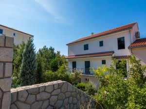 23941342-Ferienwohnung-4-Crikvenica-300x225-5