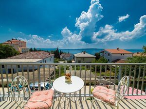 23941362-Ferienwohnung-5-Crikvenica-300x225-2