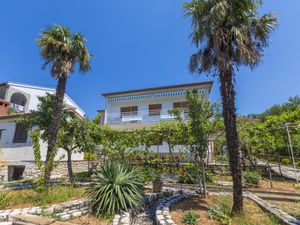 23941812-Ferienwohnung-5-Crikvenica-300x225-1