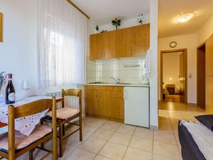 23942717-Ferienwohnung-4-Crikvenica-300x225-2