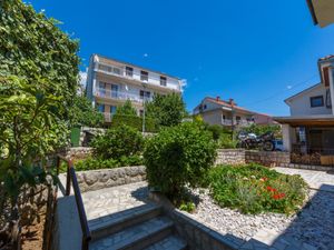 23942819-Ferienwohnung-2-Crikvenica-300x225-3