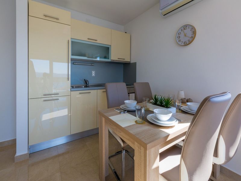 23942833-Ferienwohnung-4-Crikvenica-800x600-0