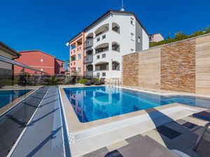 23942833-Ferienwohnung-4-Crikvenica-300x225-5