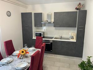 23942930-Ferienwohnung-5-Crikvenica-300x225-2