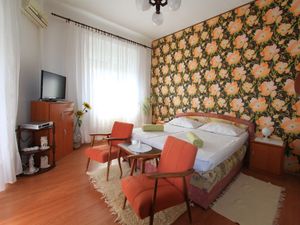 23945994-Ferienwohnung-2-Crikvenica-300x225-5