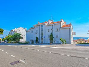 23943748-Ferienwohnung-4-Crikvenica-300x225-2