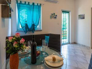 23944771-Ferienwohnung-2-Crikvenica-300x225-4