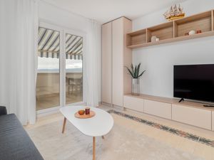 23733331-Ferienwohnung-6-Crikvenica-300x225-3