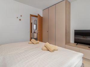 23733331-Ferienwohnung-6-Crikvenica-300x225-4