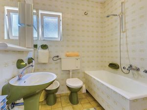 23723569-Ferienwohnung-6-Crikvenica-300x225-5