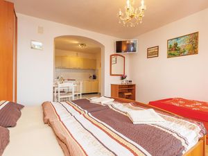 23724084-Ferienwohnung-2-Crikvenica-300x225-4