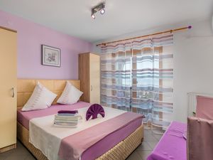 23728557-Ferienwohnung-4-Crikvenica-300x225-2