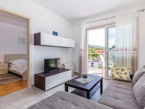 23740470-Ferienwohnung-4-Crikvenica-300x225-2