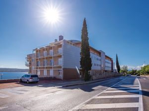 23740470-Ferienwohnung-4-Crikvenica-300x225-5