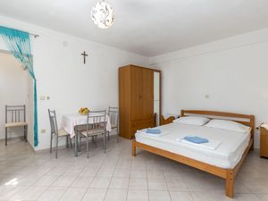 23743801-Ferienwohnung-2-Crikvenica-300x225-2