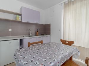 23755727-Ferienwohnung-2-Crikvenica-300x225-2