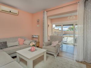 23823584-Ferienwohnung-5-Crikvenica-300x225-3