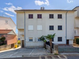 24000976-Ferienwohnung-6-Crikvenica-300x225-5