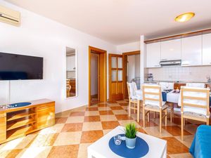 24003165-Ferienwohnung-5-Crikvenica-300x225-5