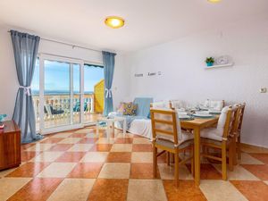 24003179-Ferienwohnung-5-Crikvenica-300x225-2